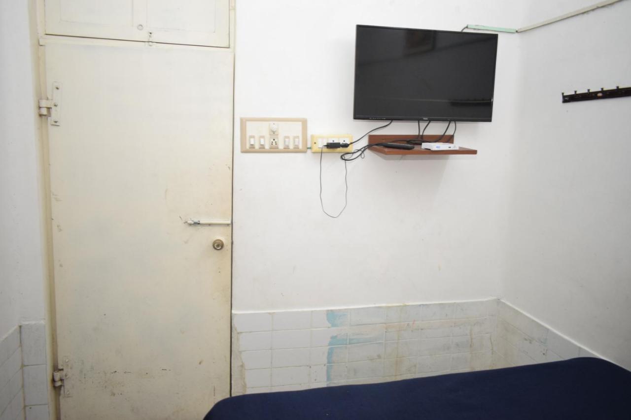 Balaji Guest House Пондичерри Экстерьер фото